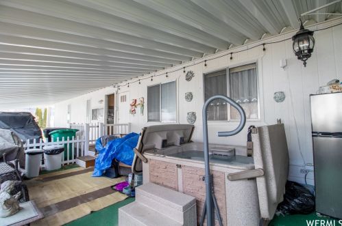 9892 Morning Star Way, Sandy UT 84070-3220 exterior