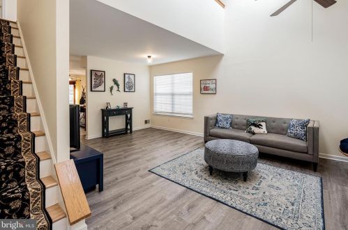 37 Sunnydale Dr, Berkeley Township NJ 08721-1380 exterior