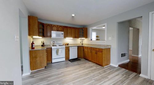 700 Randolph Ave, Riverton NJ  08077-1820 exterior