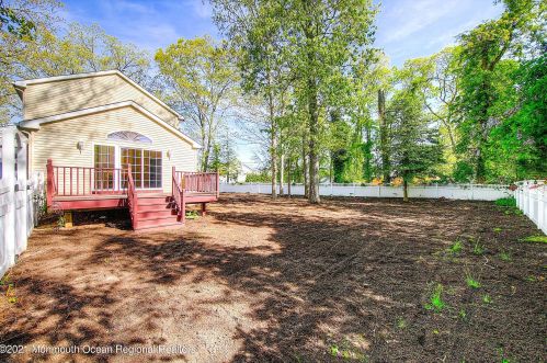 2278 Burroughs Ave, Northfield NJ 08225-1063 exterior