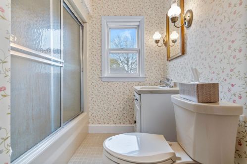 36 Morning St, Portland ME 04101-4429 exterior