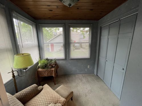 876 Courtney St, Grand Rapids MI 49504-3139 exterior