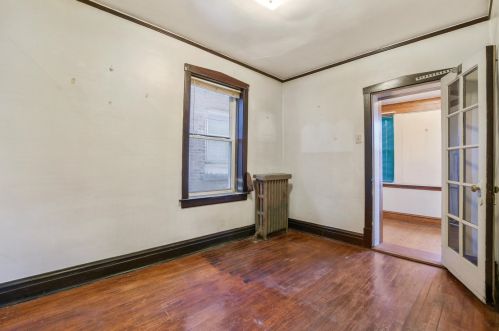 1409 Lawler Ave, Chicago IL 60630-1628 exterior