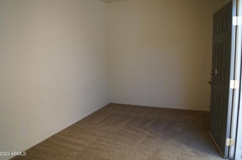 2226 Bowker St, Phoenix AZ  85040-3480 exterior