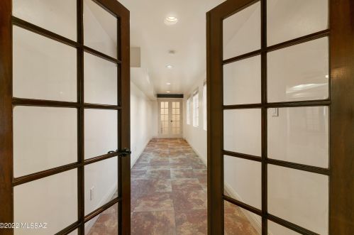 6882 Casas Adobes Dr, Tucson AZ 85704-6126 exterior