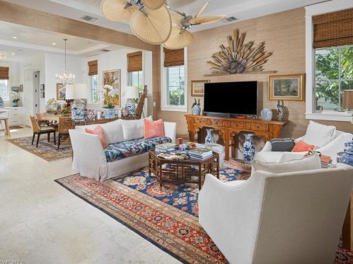 909 10 Ave, Naples FL 34117-0051 exterior