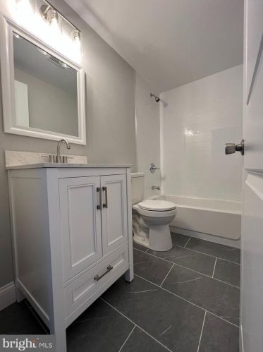 7261 Limekiln Pike, Philadelphia PA 19138-1333 exterior