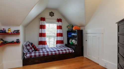 20 Tahanto St, Concord NH 03301-3833 exterior