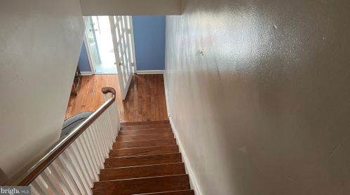 823 Longshore Ave, Philadelphia PA  19111-4422 exterior