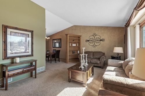 2219 Heath Ave, Saint Paul MN 55128-5001 exterior