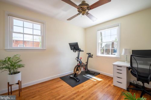 21 Clifford Ave, Alexandria VA  22305-2702 exterior