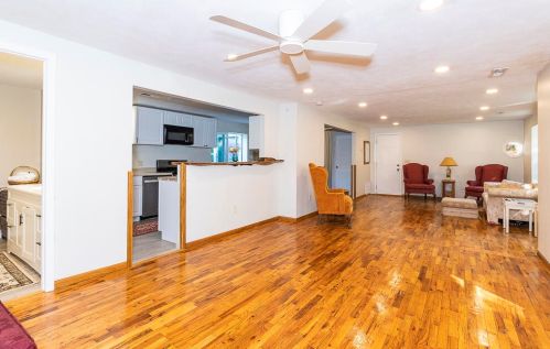 6922 Lovers Ln, Kalamazoo MI 49002-4427 exterior