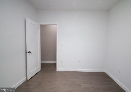 1034 Jackson St, Philadelphia PA  19148-3011 exterior