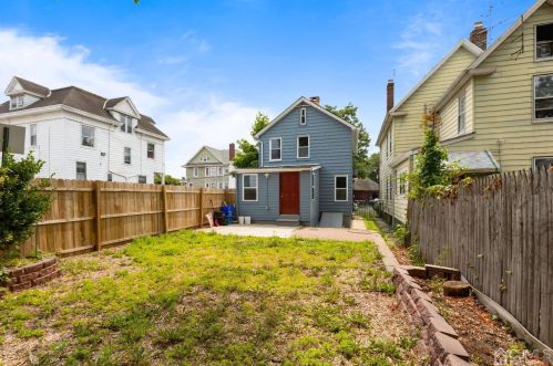 251 Handy St, New Brunswick NJ  08901-2943 exterior