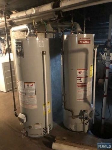 17 Msn St, Montclair NJ 07042-4518 exterior