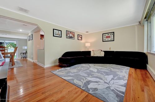 31 Coolidge Pl, West Long Branch NJ  07764-1277 exterior