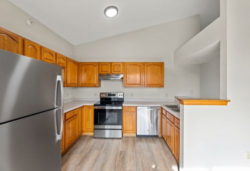 4790 Maple Leaf Cir, Milwaukee WI 53220-2783 exterior