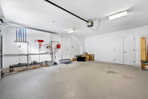 9 Vela Way, Edgewater NJ 07020-1564 exterior