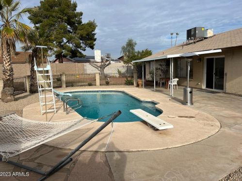 12840 39th Ln, Phoenix AZ  85029-1905 exterior