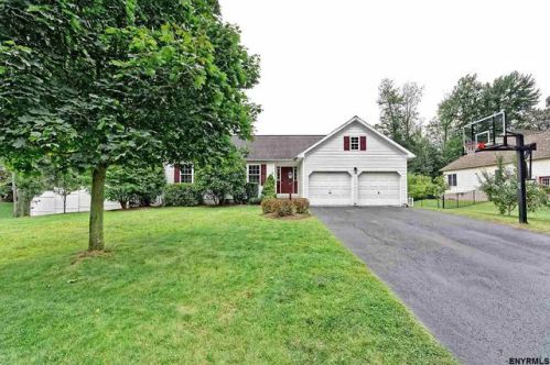 75 Bonner Ave, Schenectady, NY 12304-4510