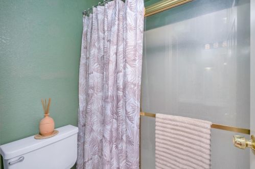 922 Springer Dr, Turlock CA 95382-0273 exterior