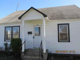 911 5th Ave, Yakima, WA 98902-1411