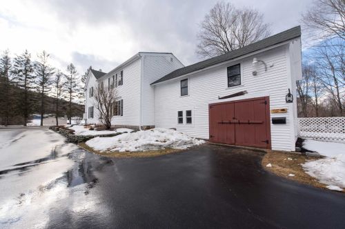 148 King St, Concord NH 03303-2111 exterior