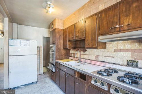 4220 Marple St, Philadelphia PA 19136-3716 exterior