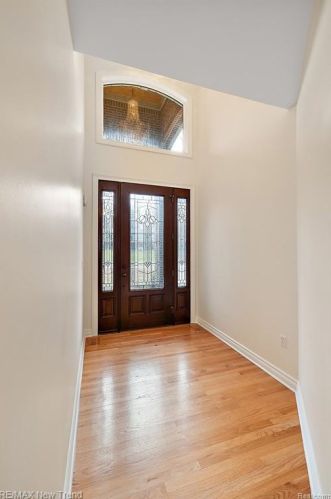 692 Appalachi St, Walled Lake MI  48390-1005 exterior