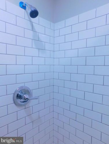 1904 2nd St, Philadelphia PA 19122-1939 exterior