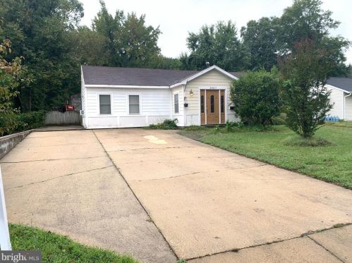 3907 Elmwood Dr, Alexandria, VA 22303-1134