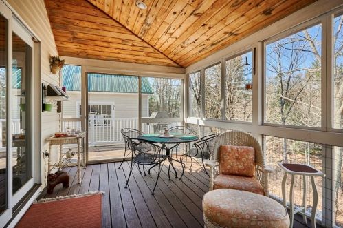 480 Belchertown Rd, Ware MA 01082-9420 exterior