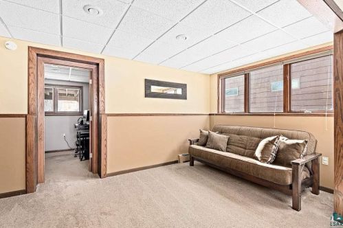 232 Rainbow St, Duluth MN 55811-2046 exterior