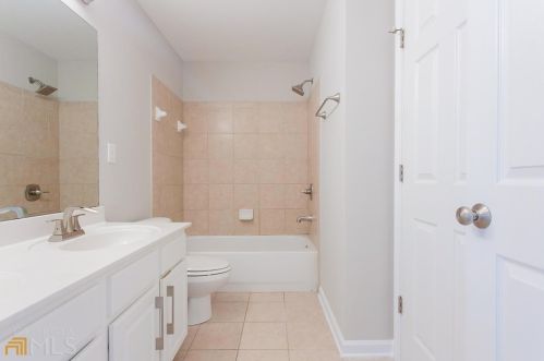 3147 Daleview Way, Atlanta GA 30331-5475 exterior