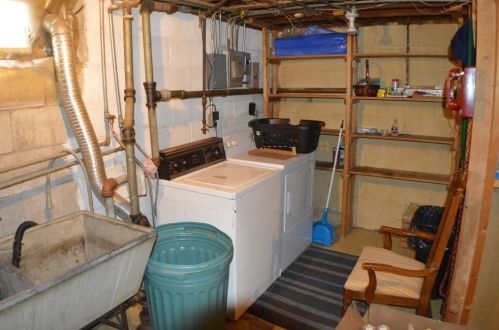 5759 76, Milwaukee WI 53218-2253 exterior