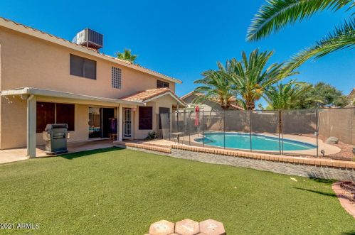 4314 Amberwood Dr, Phoenix, AZ 85048-7408