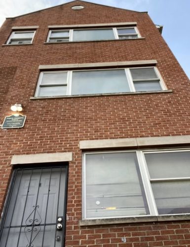 1456 Avers Ave, Chicago IL 60618-1902 exterior