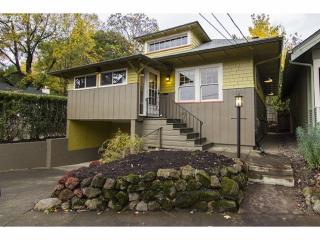 3129 Alder Ct, Portland, OR 97214-3188