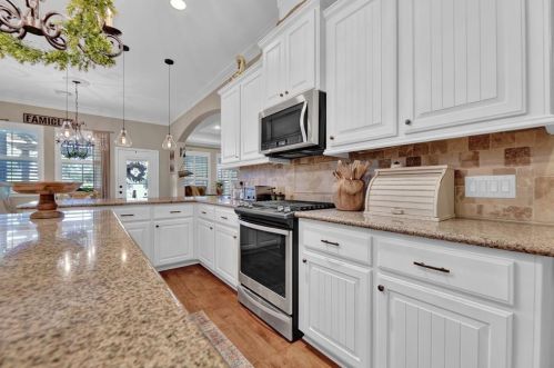 8702 Malardcrest Dr, Humble TX 77346-8106 exterior