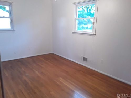 180 Olive St, Piscataway NJ 08854-1941 exterior