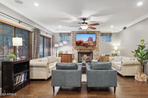 4822 Avenida Del Rey, Phoenix AZ  85083-2203 exterior