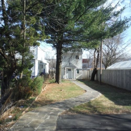 19 Cres Ave, Paterson NJ 07512-2305 exterior