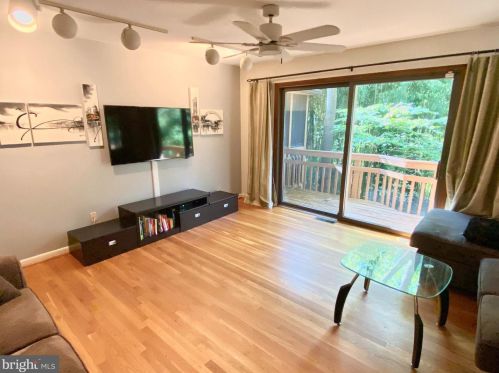 5707 Halpine Rd, Rockville MD exterior