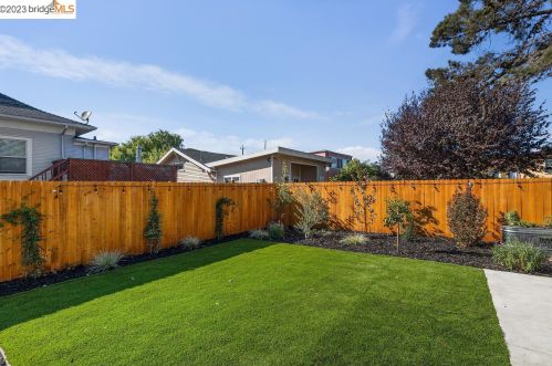 1307 Haskell St, Berkeley CA 94702-2415 exterior