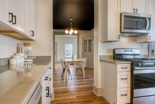 2530 Superior St, Milwaukee WI  53207-1931 exterior