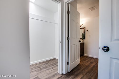 5718 Calle Aurora, Tucson AZ  85711-6730 exterior