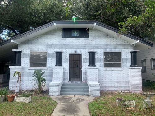 5606 Cherokee Ave, Tampa, FL 33604-7022