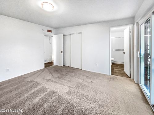 1822 Camino Seco, Tucson AZ  85710-7241 exterior