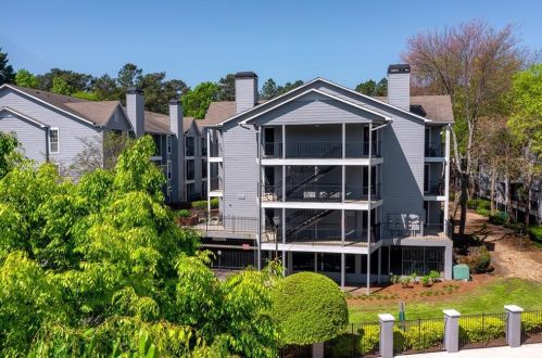 329 Granville Ct, Atlanta GA  30328-3434 exterior