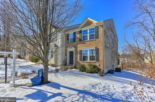 80 Frst Vw Ter, Hanover PA 17331-7449 exterior